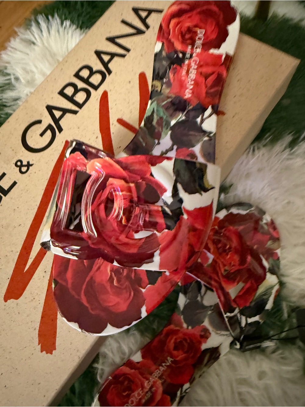 Dolce & Gabbana Floral Rose Print Slide Sandals in Red and White 38 - Picture 2 of 3